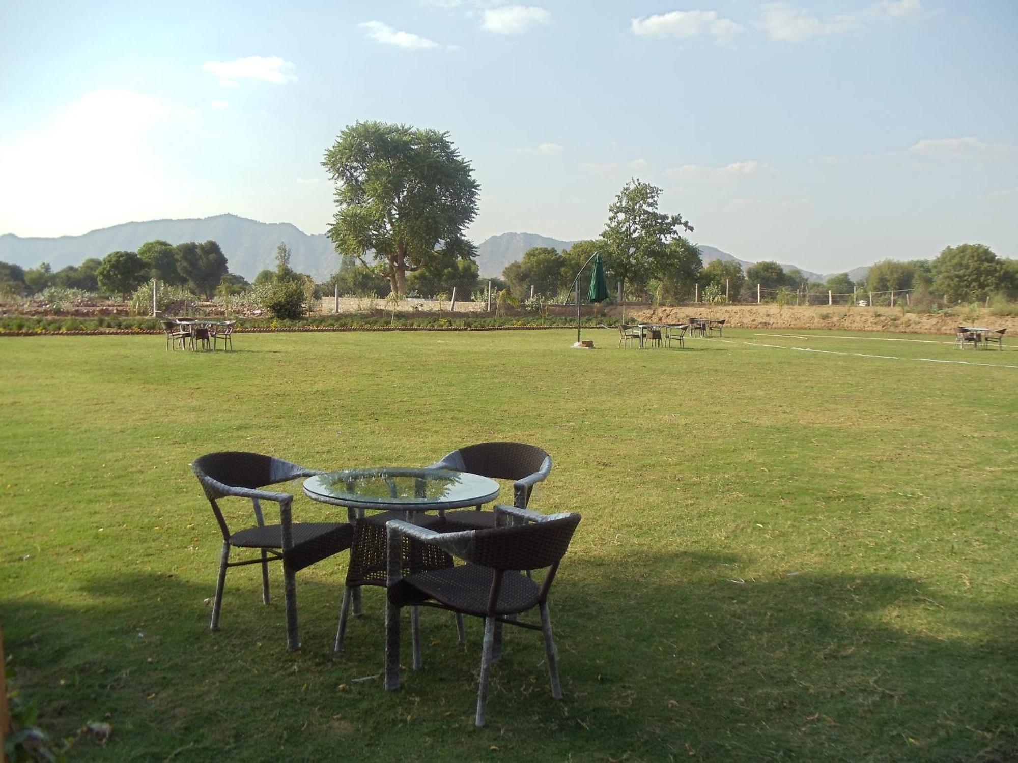 פושקאר Lohana Village Resort מראה חיצוני תמונה